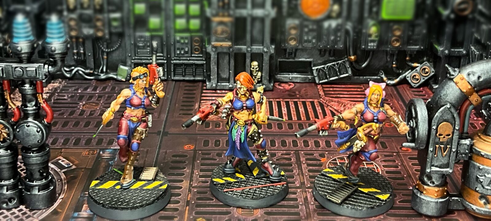 Three Escher juves, all with lasguns